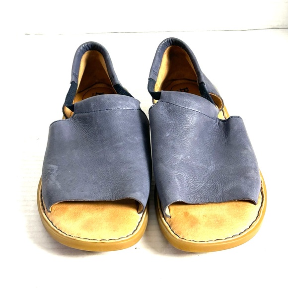 Born Cove Modern Blue Leather Flat Sandal Womens Size 8 M - Picture 2 of 10